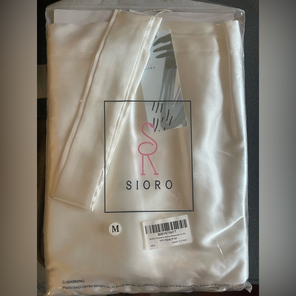 Sioro Cream Satin Pajama Set